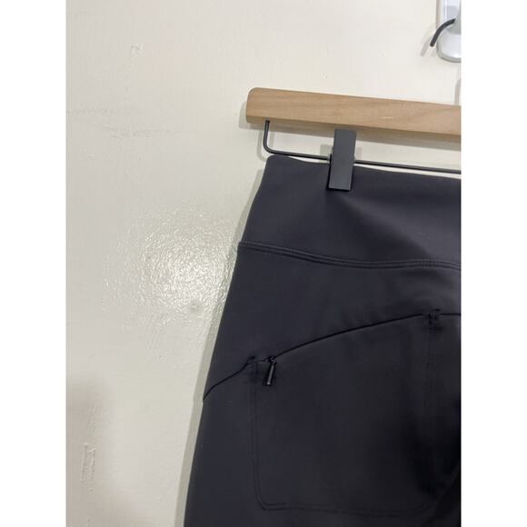 Athleta Headlands Hybrid Cargo Pull On Jogger 4 Petite Active Pants Hike Tight - Picture 9 of 16